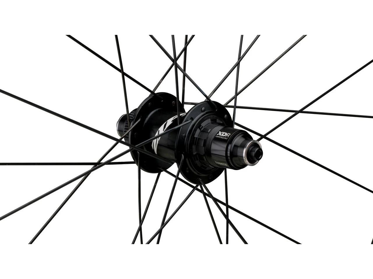 ZIPP Roue 302 Disc Center Lock Carbon Clincher 8 ZIPP Roue 302 Disc Center Lock Carbon Clincher – Image 6