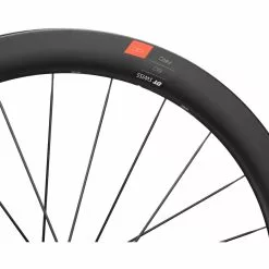 Dt-swiss Set De Roues En Carbone ARC 1100 DICUT 50/62 Disc Center Lock 28" 16 Dt-swiss Set De Roues En Carbone ARC 1100 DICUT 50/62 Disc Center Lock 28" -Promos Porte-vélos Magasin 346050