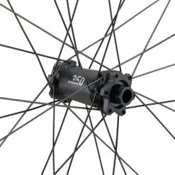 Dt-swiss Set De Roues HX 1700 SPLINE 27,5" 30 Boost Disc 6 Trous Hybrid -Promos Porte-vélos Magasin 412186