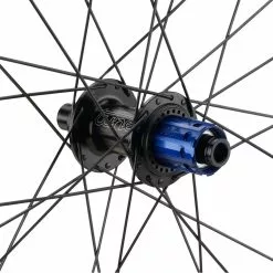 Tune Set De Roues TSR35 Disc Center Lock 28" 13 Tune Set De Roues TSR35 Disc Center Lock 28" -Promos Porte-vélos Magasin 429999