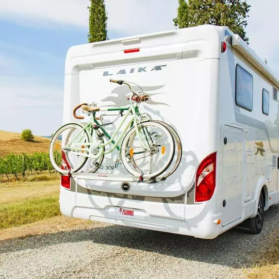 Porte-vélos Fiamma Pro C Pour 2/4 Vélos Gris Argenté Noir Rouge 4 Porte-vélos Fiamma Pro C Pour 2/4 Vélos Gris Argenté Noir Rouge – Image 2